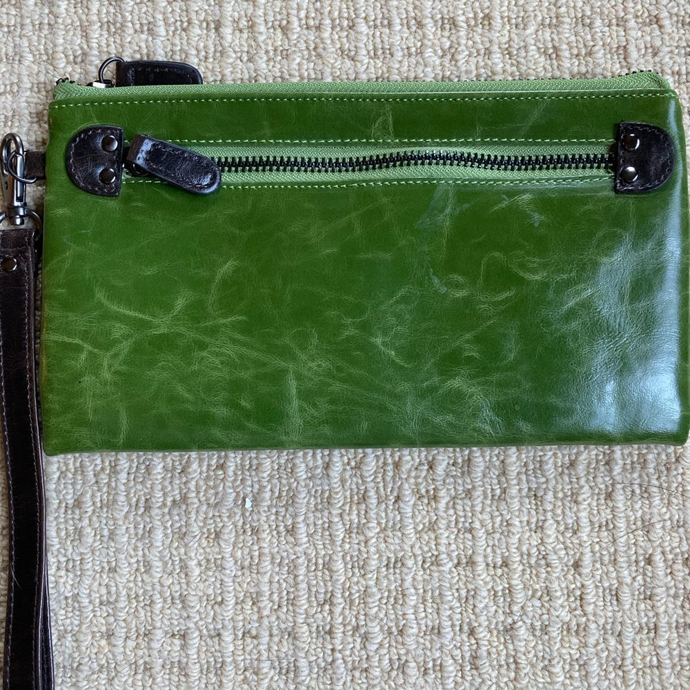 Harper Zip Wristlet
